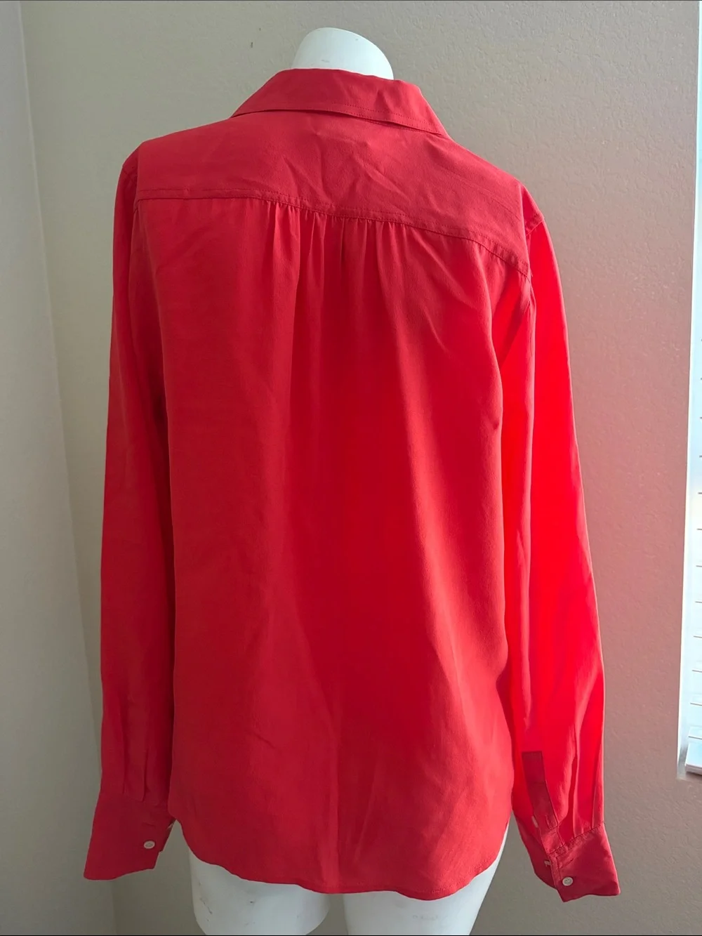 J CREW | 100% Silk Orange Blouse - SZ 6 - Picture 3 of 4